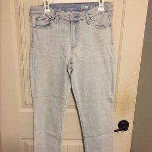gap light washed skinny jeans